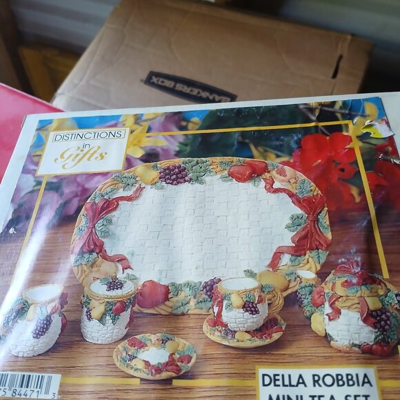 Vintage Della Robbia Decorative Mini Tea Set Fruit Design New - Picture 2 of 3